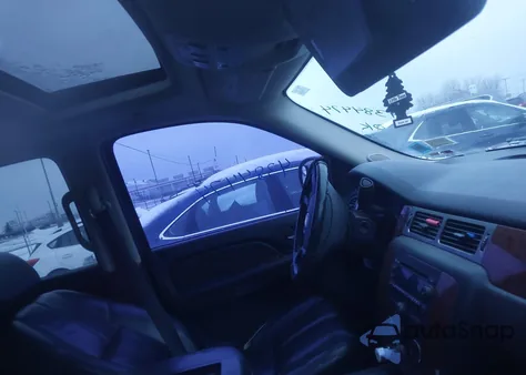 2007 Chevrolet Tahoe Ltz from USA, damaged, VIN 1GNFK13047J137699